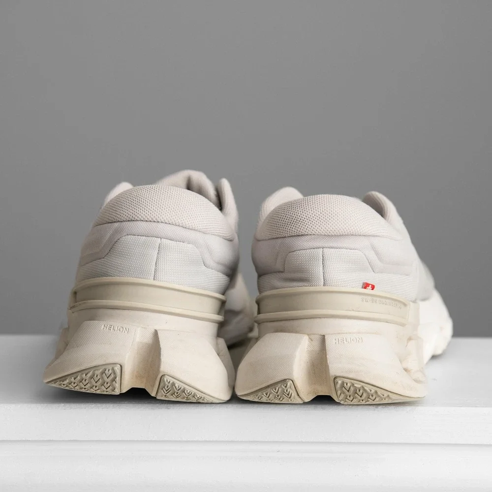 On Running Cloudflyer 4 Running Shoes W9.5/M8 Minimalist Gym Sneakers Athleisure